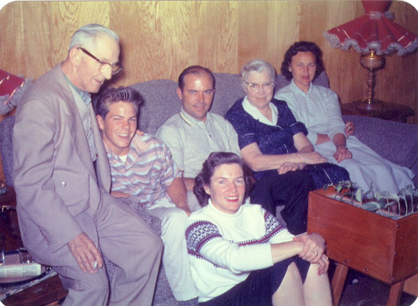 FamRmSmaller.jpg